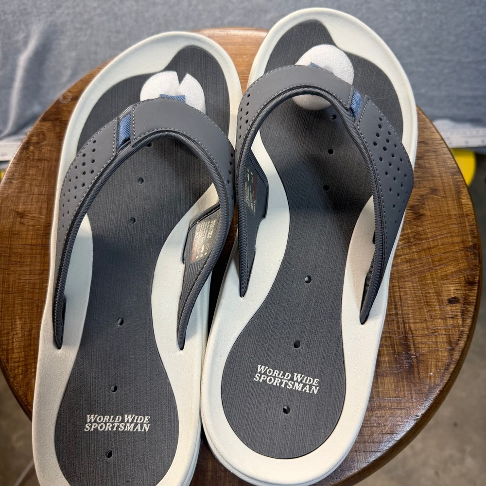 World Wide Sportsman Mens Gray Flip Flop Sandals 3588524 Size 11M Slip Resistant